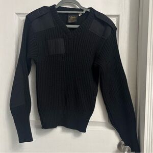 Citadel Classic Black V-Neck Men's Sweater Vintage Size 36  Virgin Wool USA